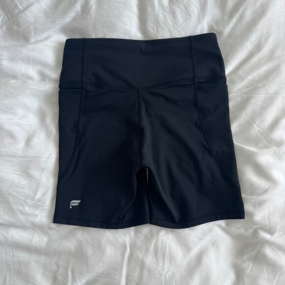 Fabletics PureLuxe Biker Shorts Black Women’s XS With Pockets - Picture 1 of 5